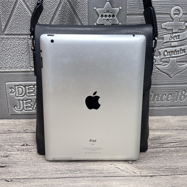 スーパーコピーブランドバッグ側面デザイン